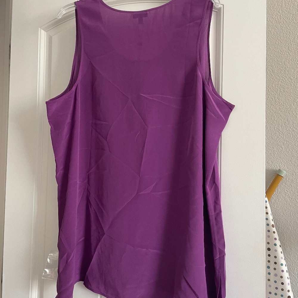 Sleeveless top - Picture 2 of 2